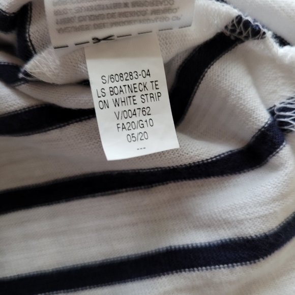 Old Navy Boat Neck Knit - White with Navy Blue Stripe - New - no tags - … - Picture 6 of 8